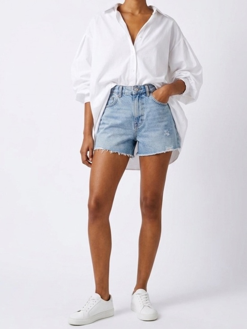 3/$30 TopShop Ashley Highrise Button Fly Blue Jean Shorts Raw Hem Size 0 Cotto